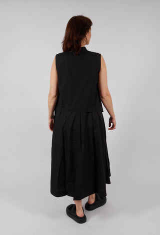 Cotton Sleeveless Pleat Midi Dress in Black
