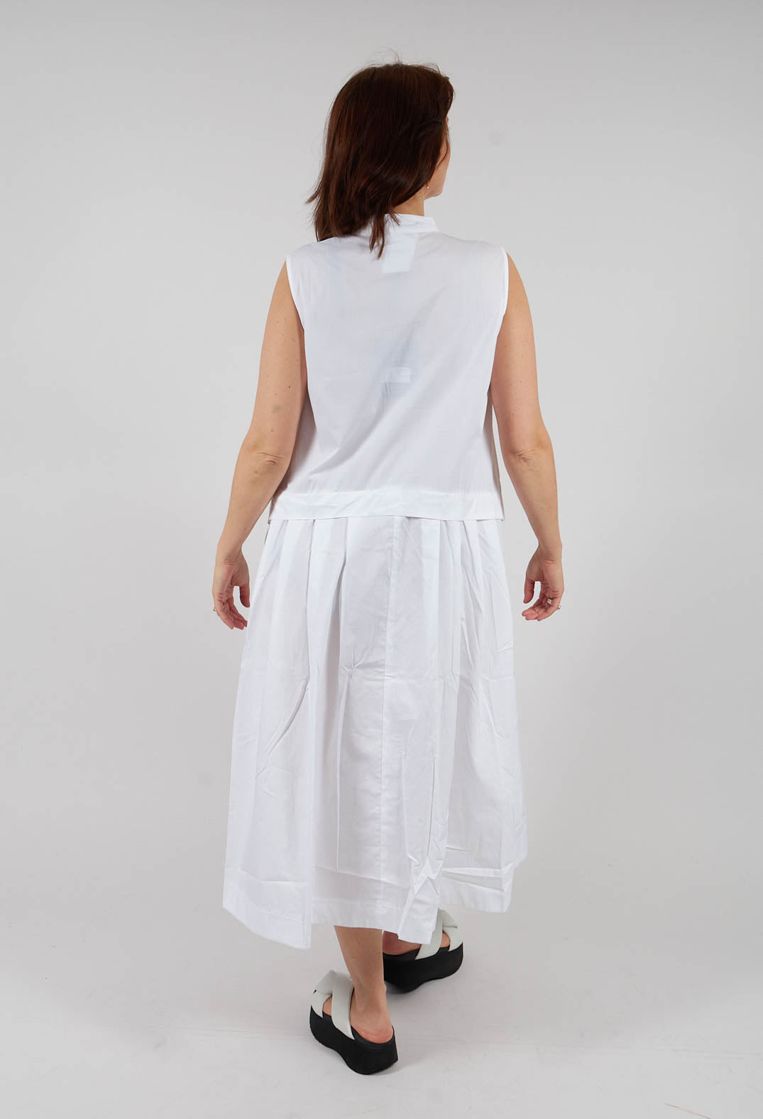 Cotton Sleeveless Pleat Midi Dress in White