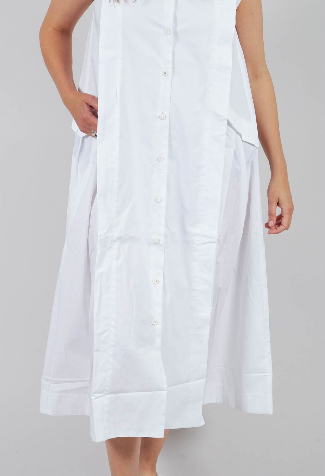Cotton Sleeveless Pleat Midi Dress in White