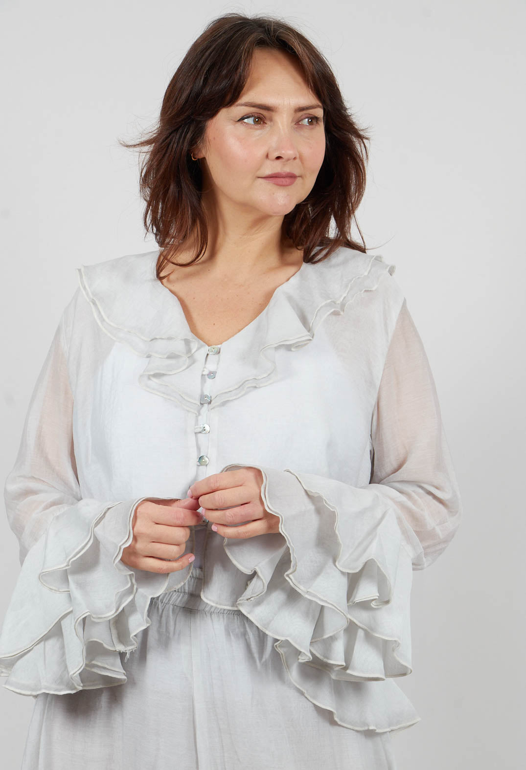Ruffle Shirt in Salt