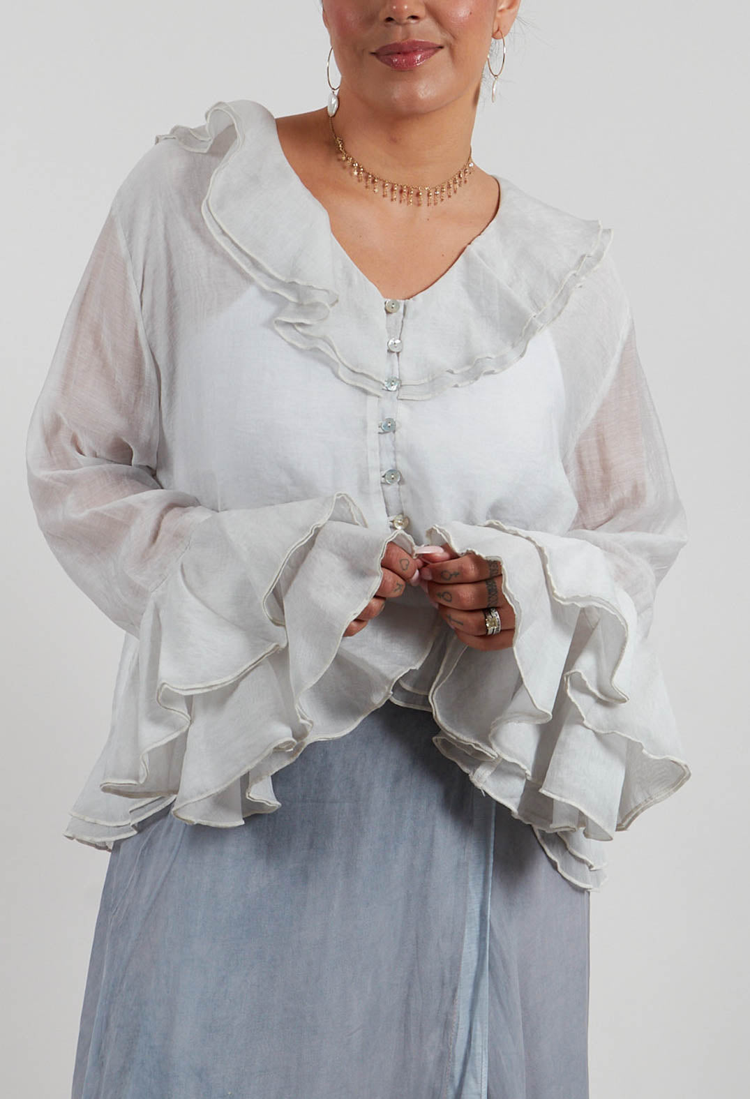 Ruffle Shirt in Salt
