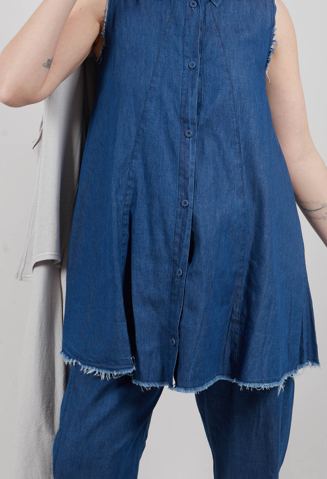 Sleeveless Vest in Indigo