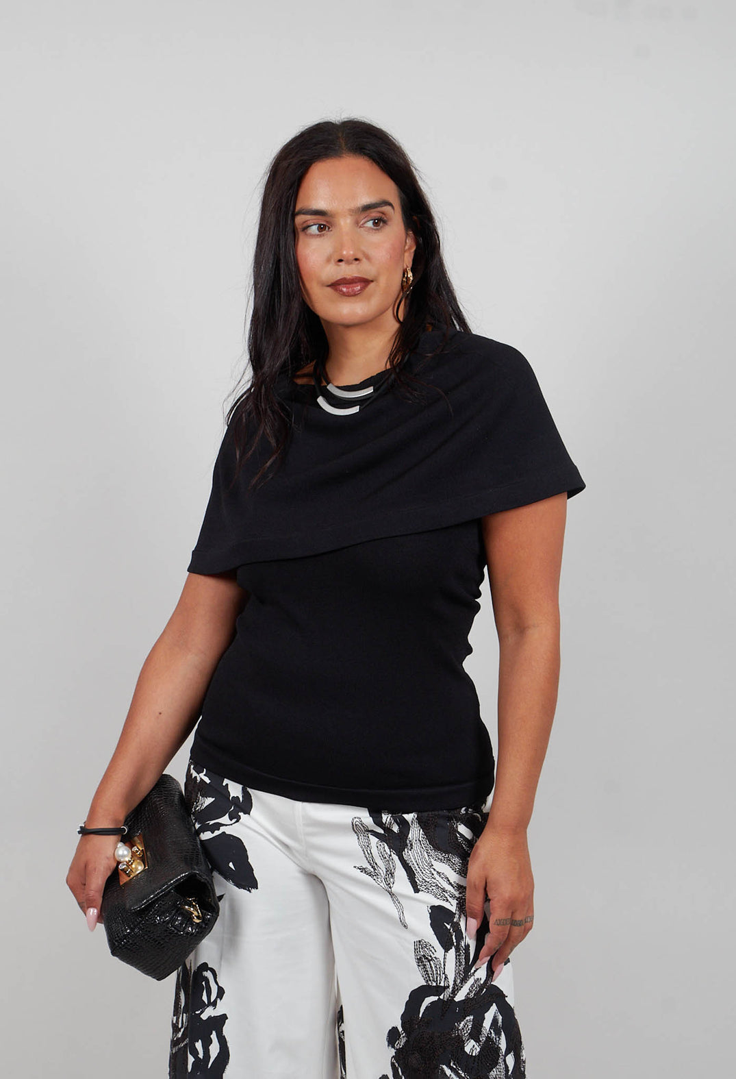 Crystal Top and Cape in Nero