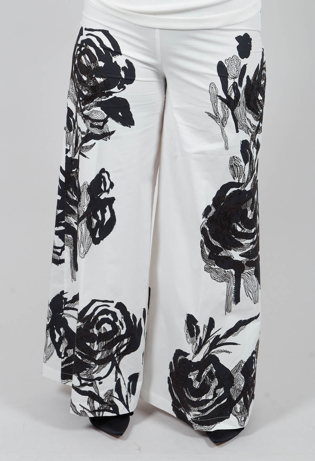 Zane Trousers in Fiore Bianco Nero