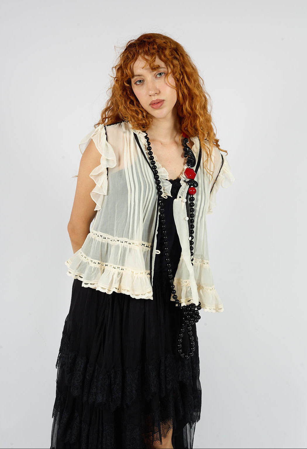 Bolly Top in Black Ecru