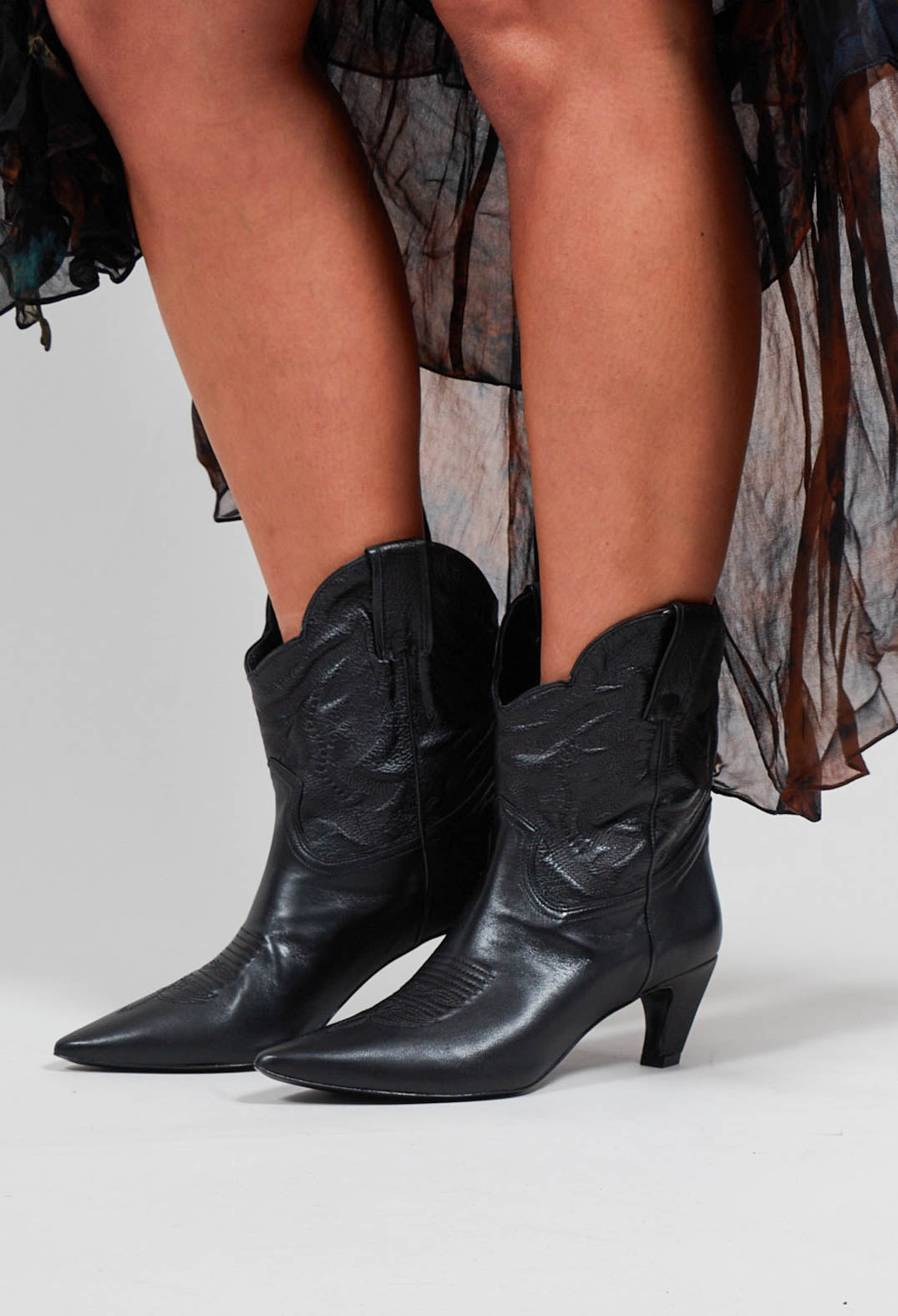 Holly Boots in Black