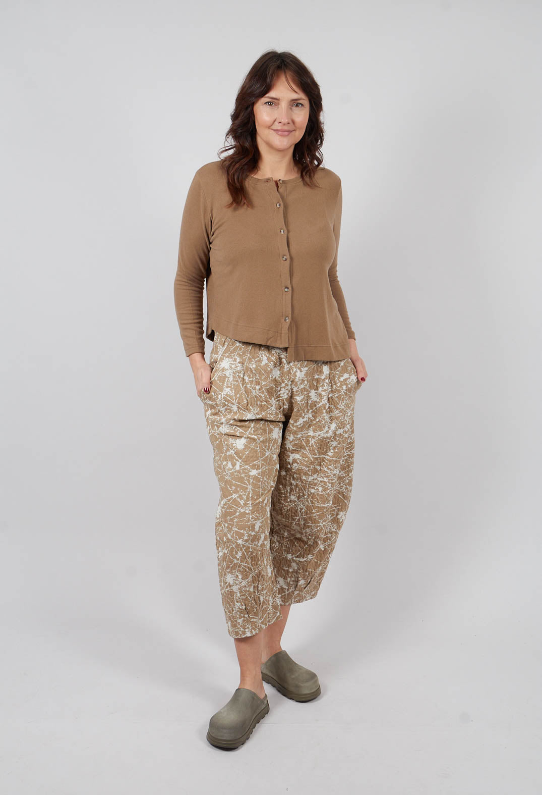 Crema M Cardigan in Cumino