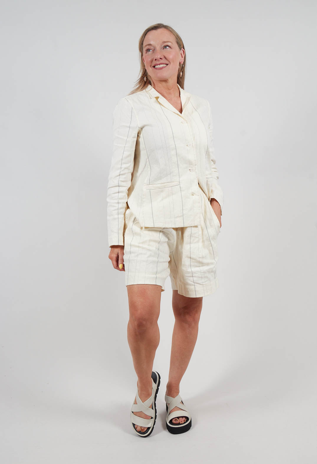 Gennaio R Shorts in Latte