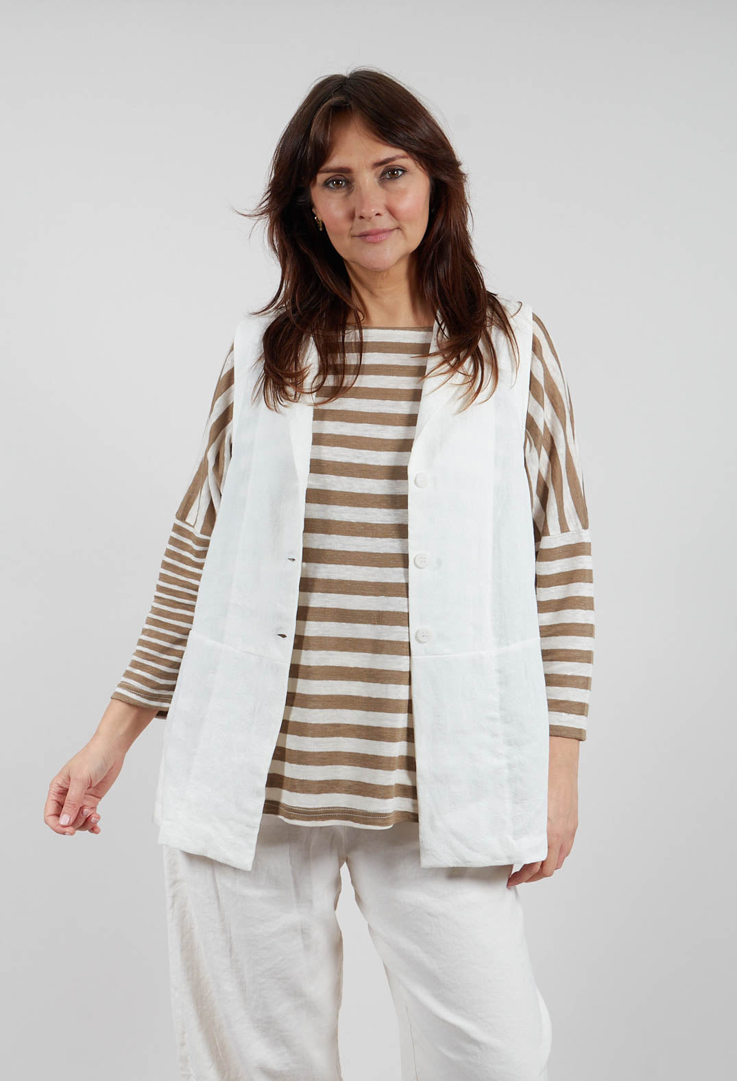 Goccia O Waistcoat in Latte