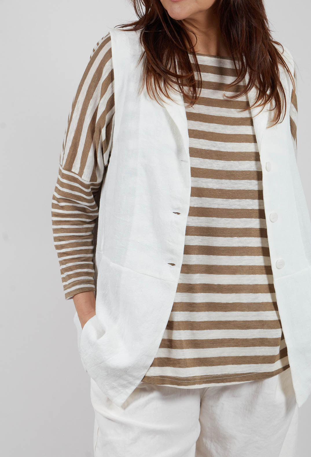 Goccia O Waistcoat in Latte