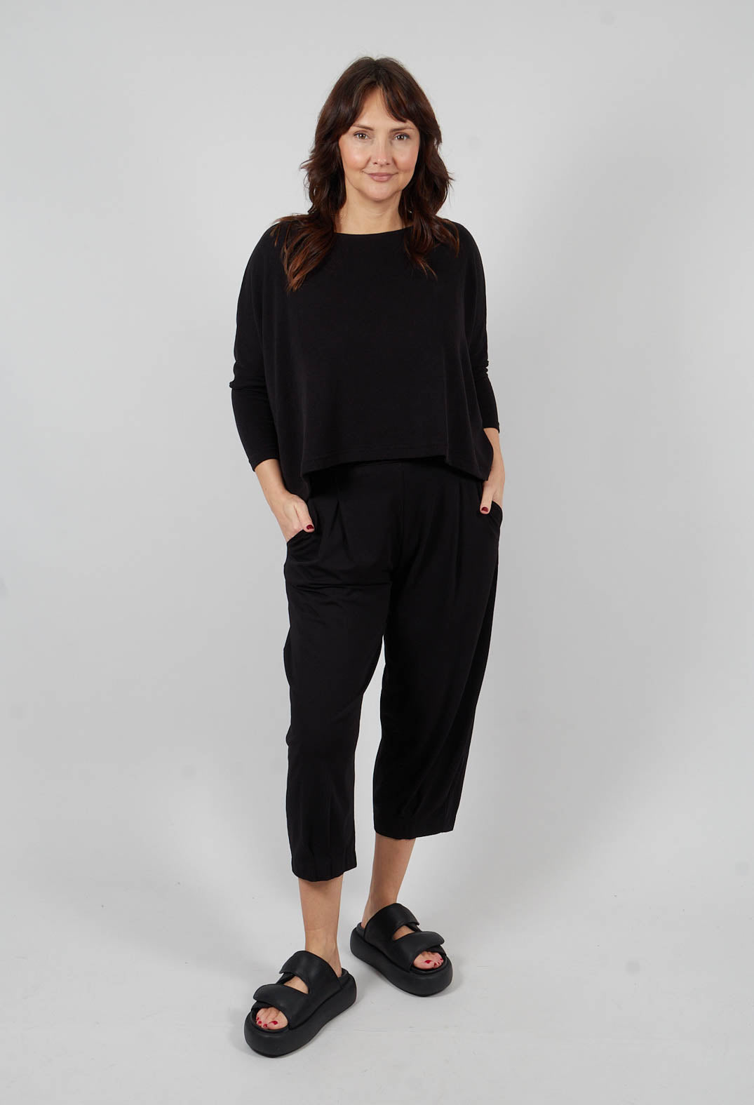 Kira M Jumper in Nero
