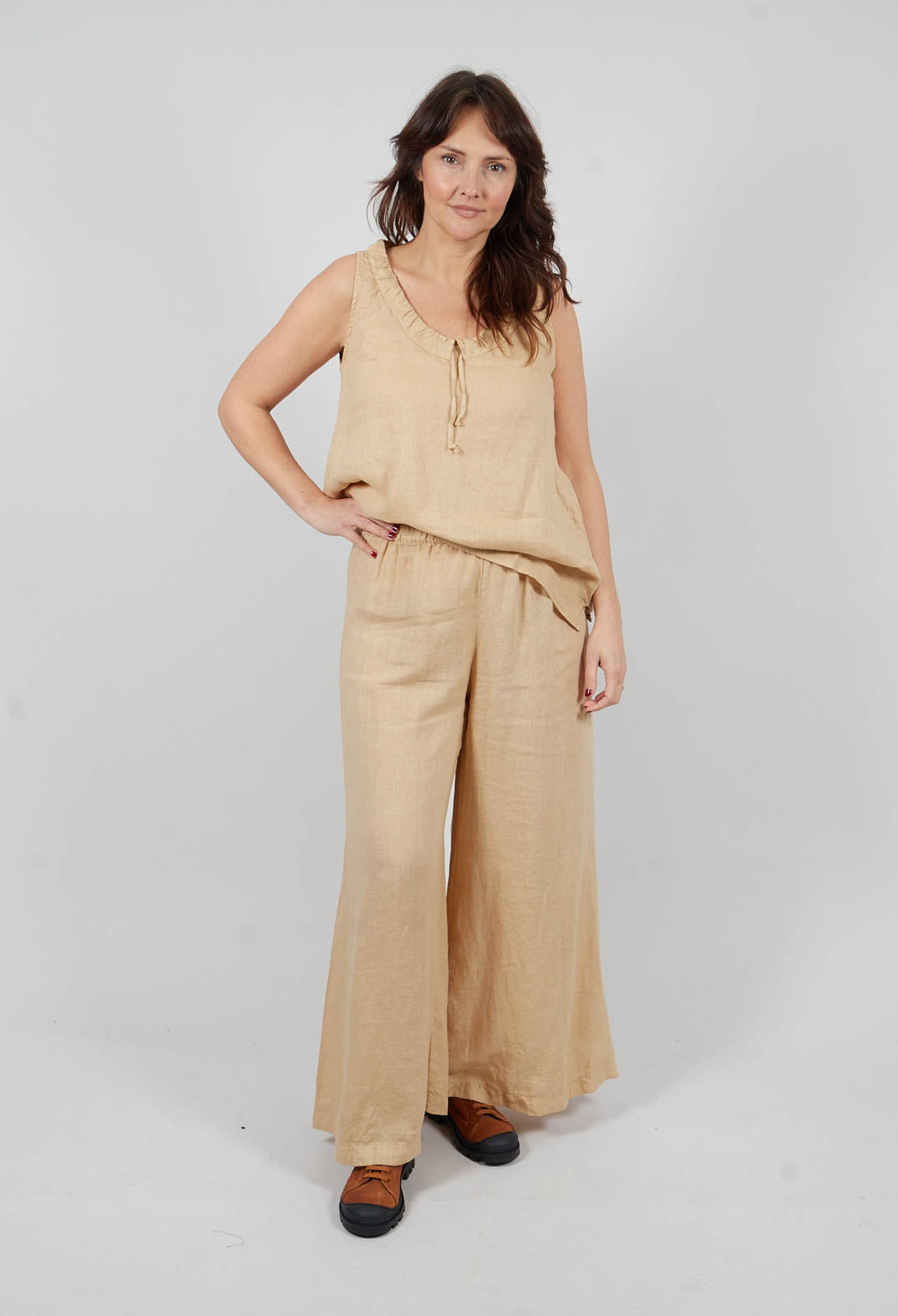 Pianeta Trousers in Grano