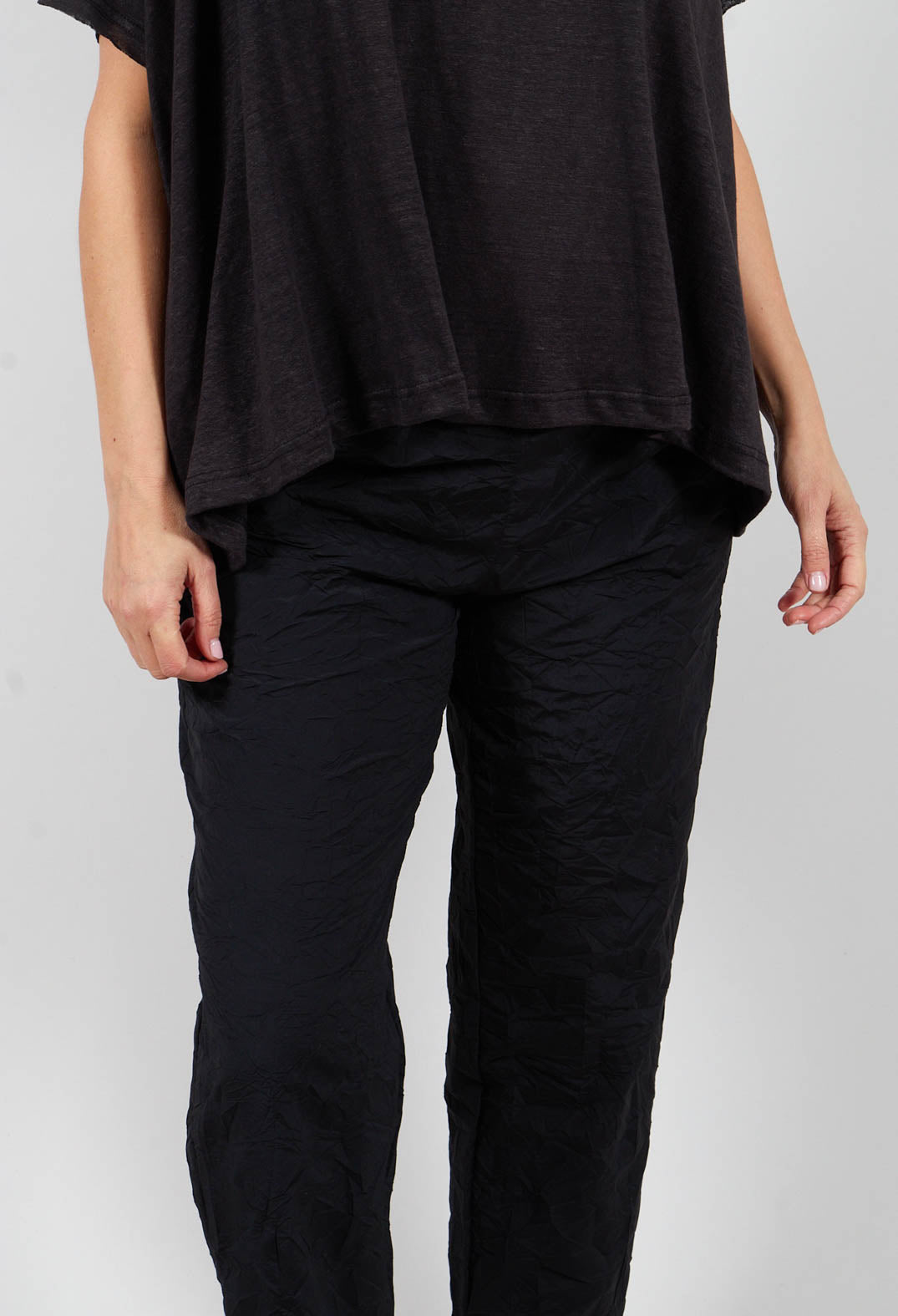 Preciso G Trousers in Nero