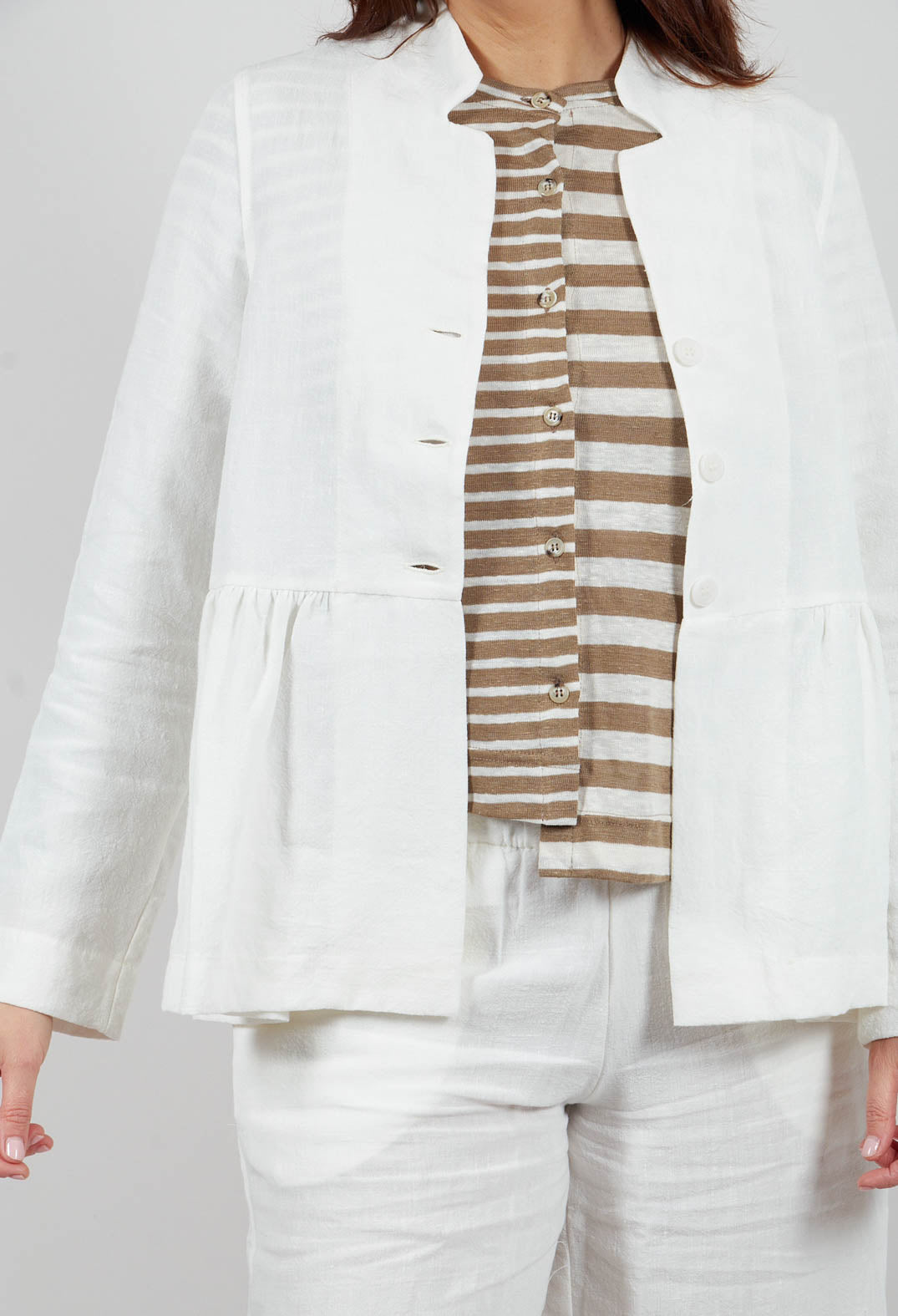 Veloce O Jacket in Latte