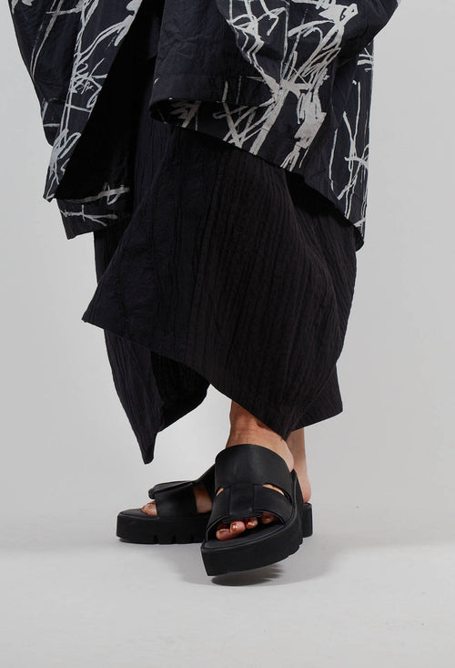 Cut Out Sliders in Gasoline Nero