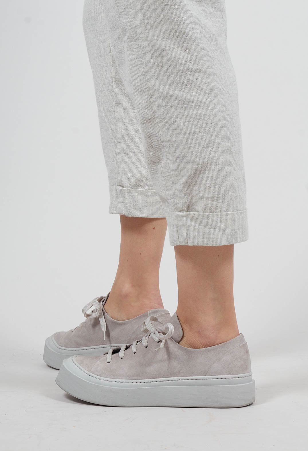 Lace Up Pumps in London Cincilla