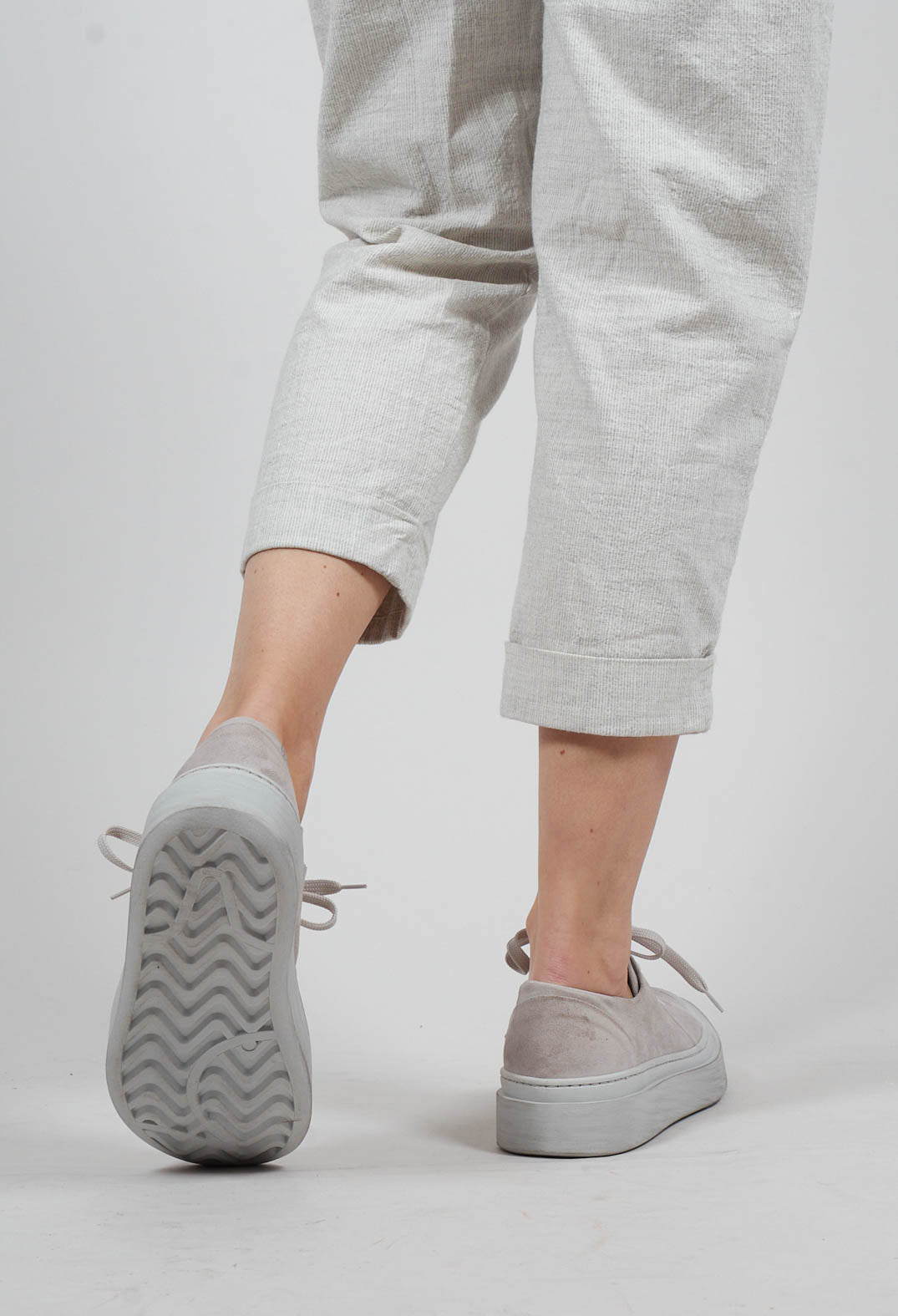 Lace Up Pumps in London Cincilla