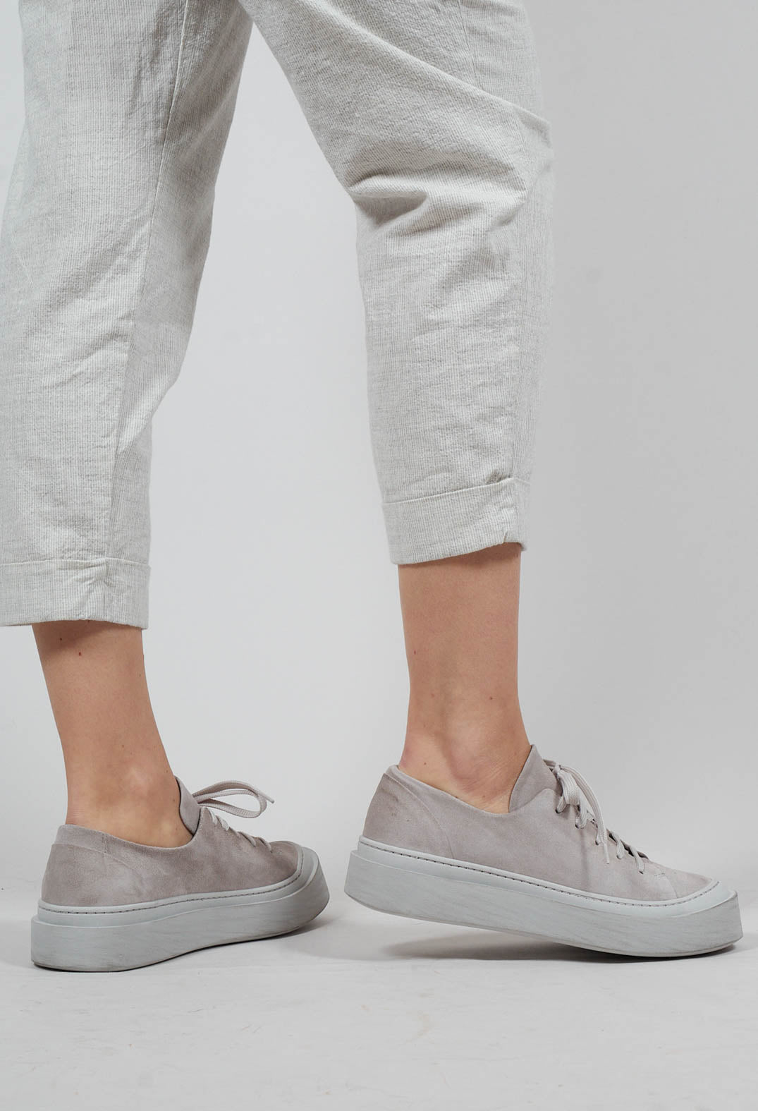 Lace Up Pumps in London Cincilla