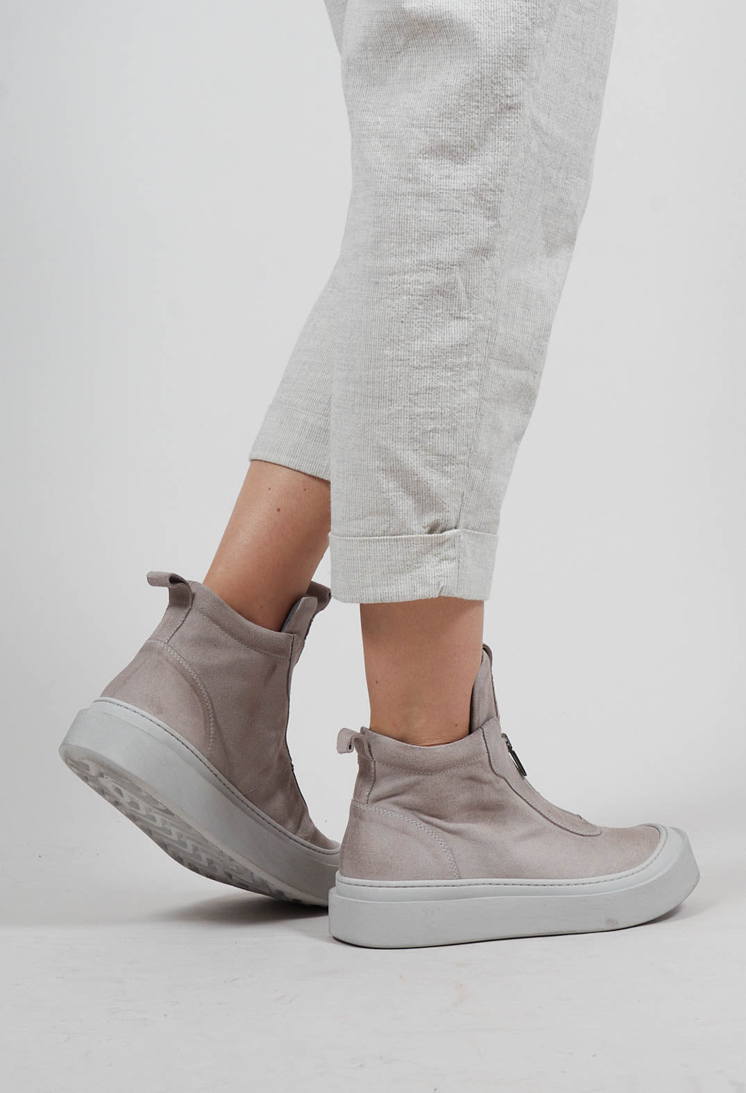 Zip Front Boots in London Cincilla