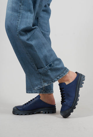 Mule Pump in Gasoline Blu Indemoniato