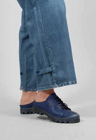 Mule Pump in Gasoline Blu Indemoniato