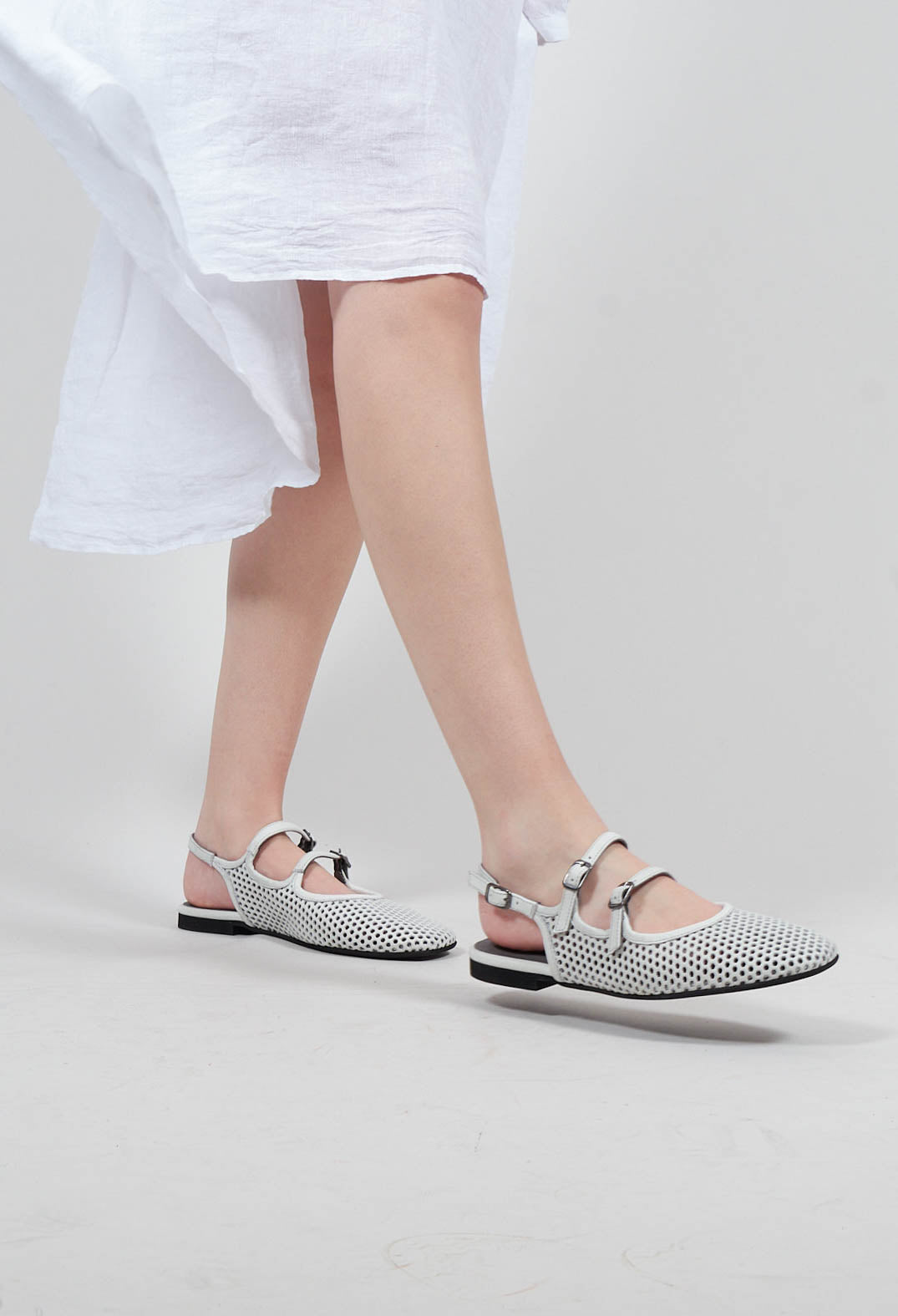 Flat Mule in Gasoline Bianco Ottico