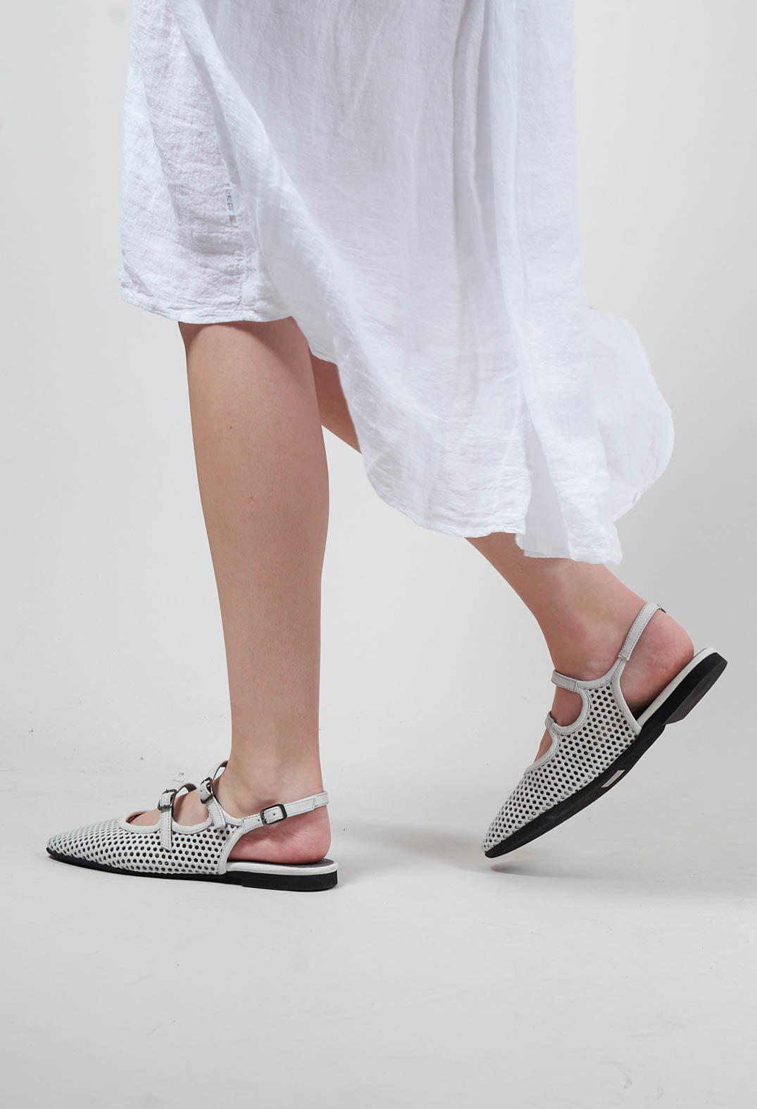 Flat Mule in Gasoline Bianco Ottico