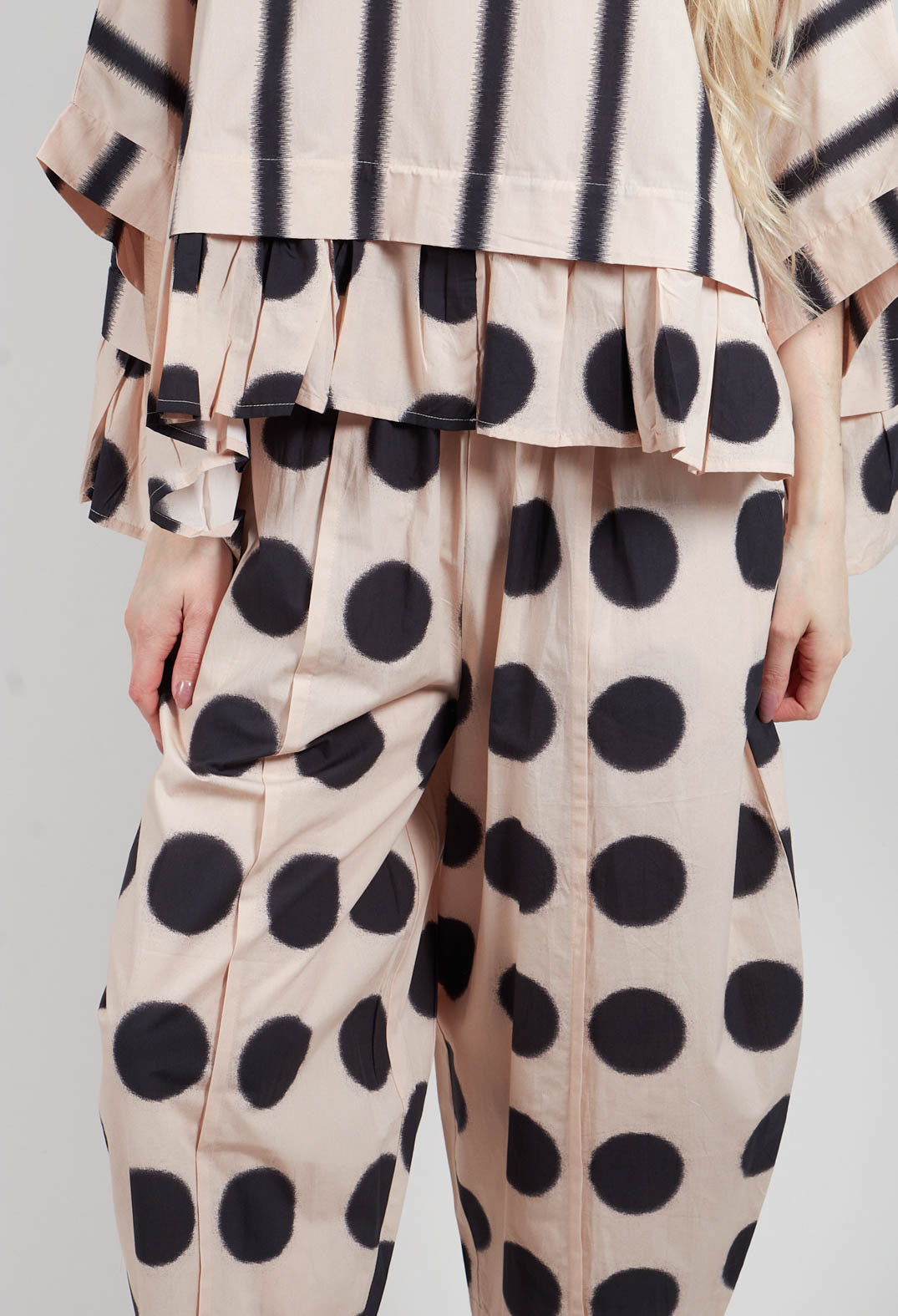 Ora Trouers in Stone Dot