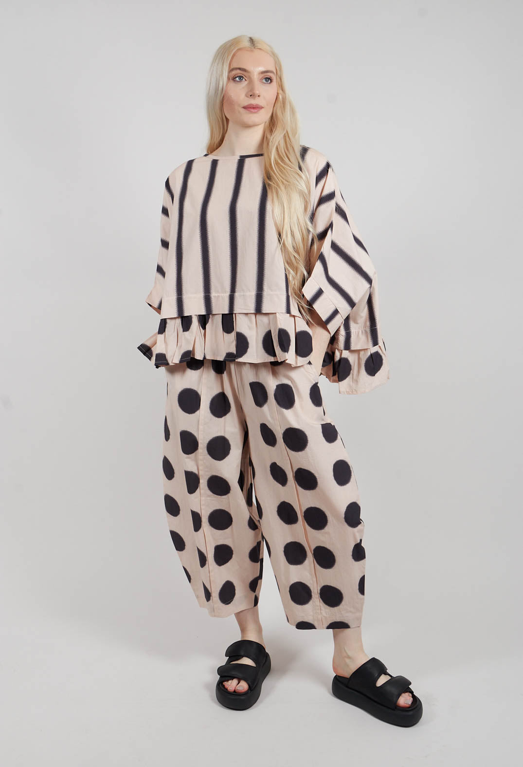 Ora Trouers in Stone Dot