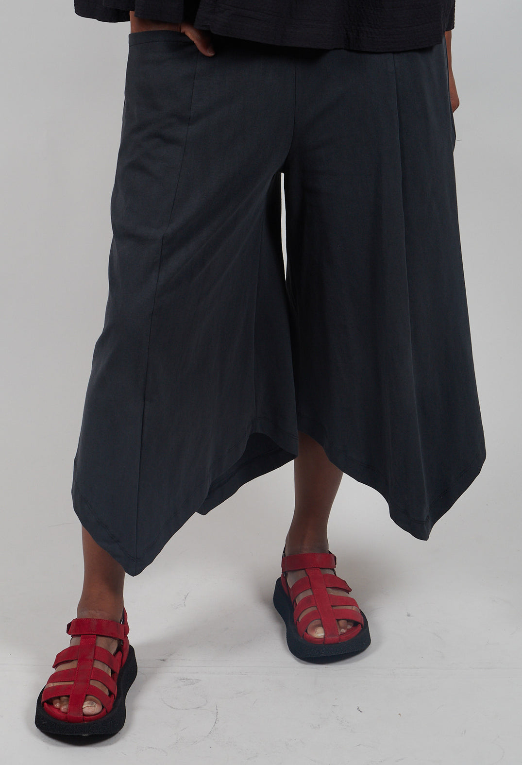 Zelda Trousers in Gray