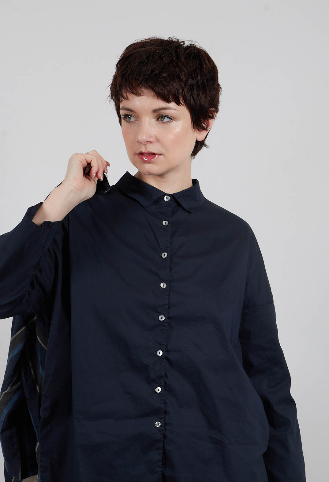 Short Collar Shirt TSL in Navy