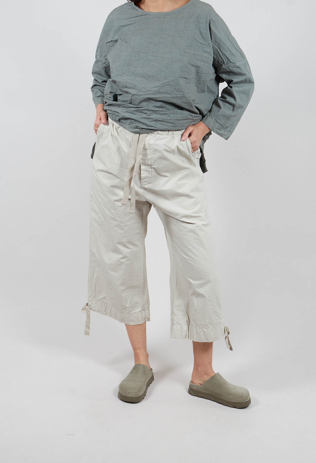 Short Trousers CC in Pebble