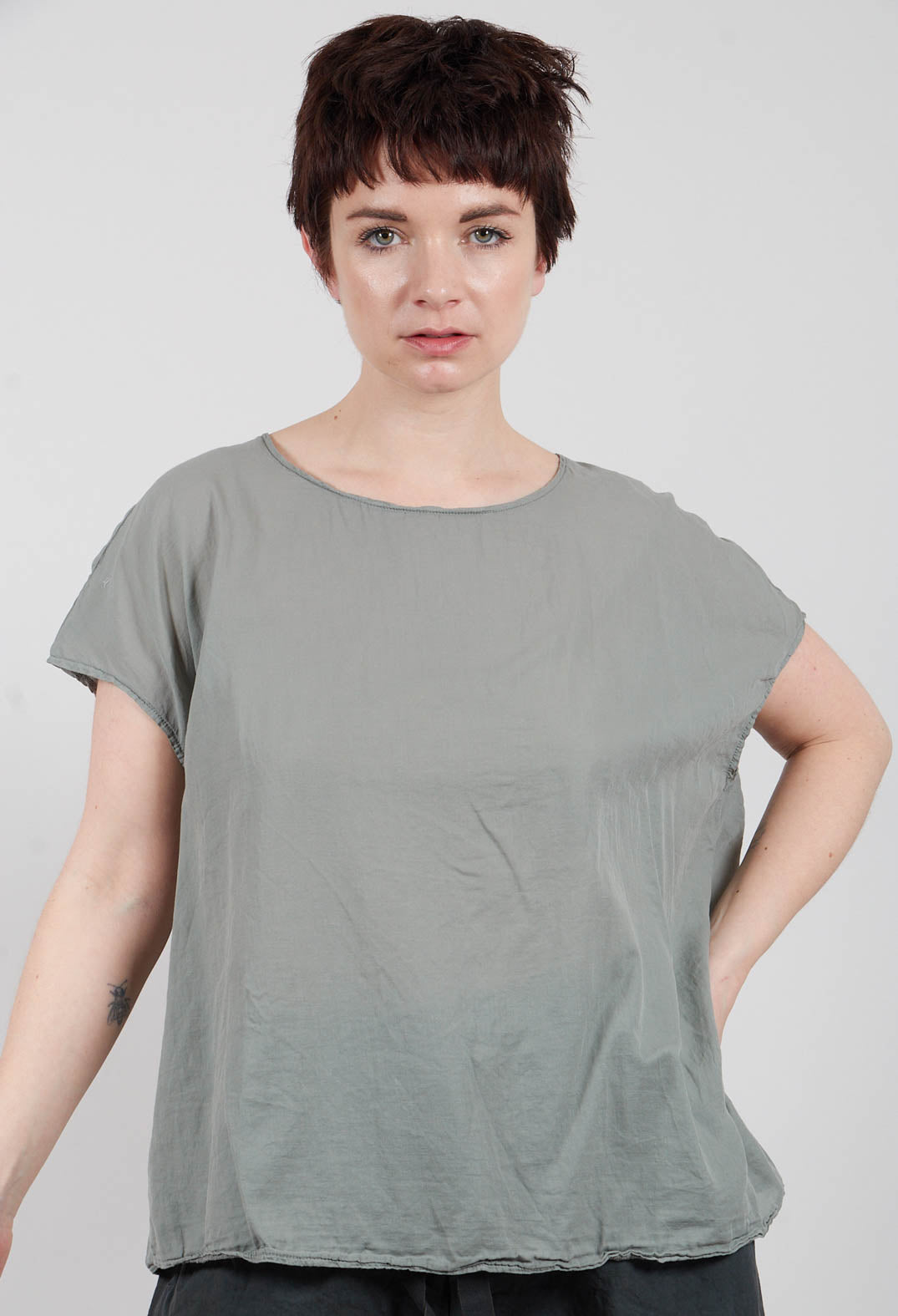 Sleeveless T-Shirt TL in Sage