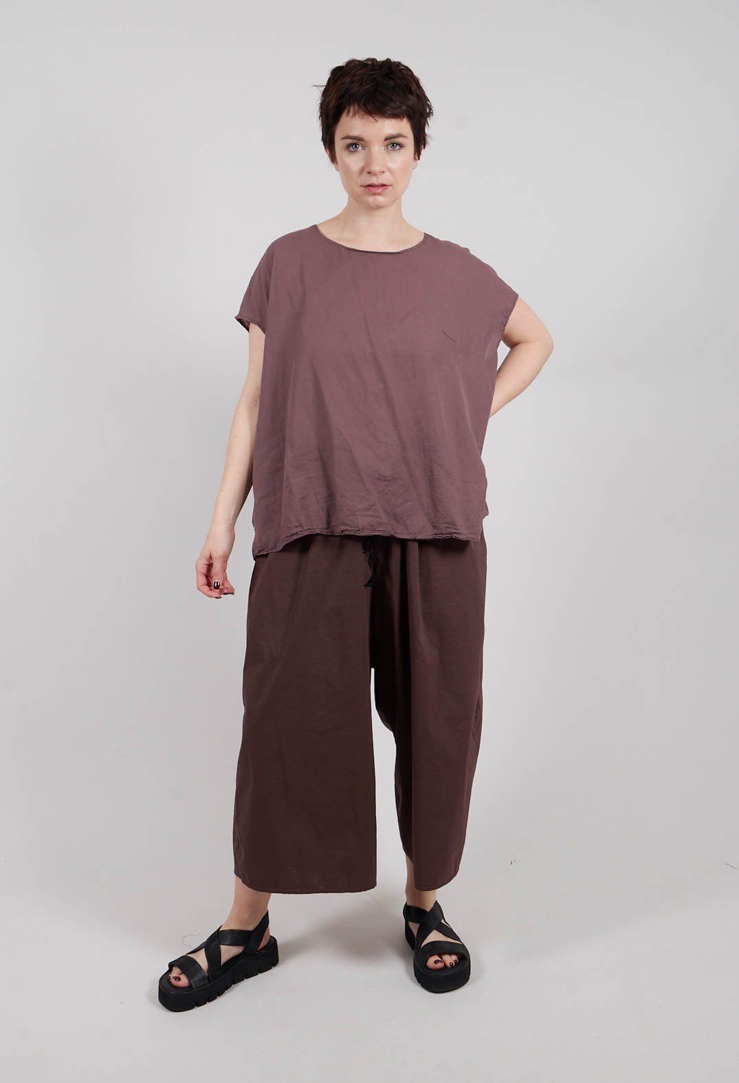 Sleeveless T-Shirt TL in Mauve