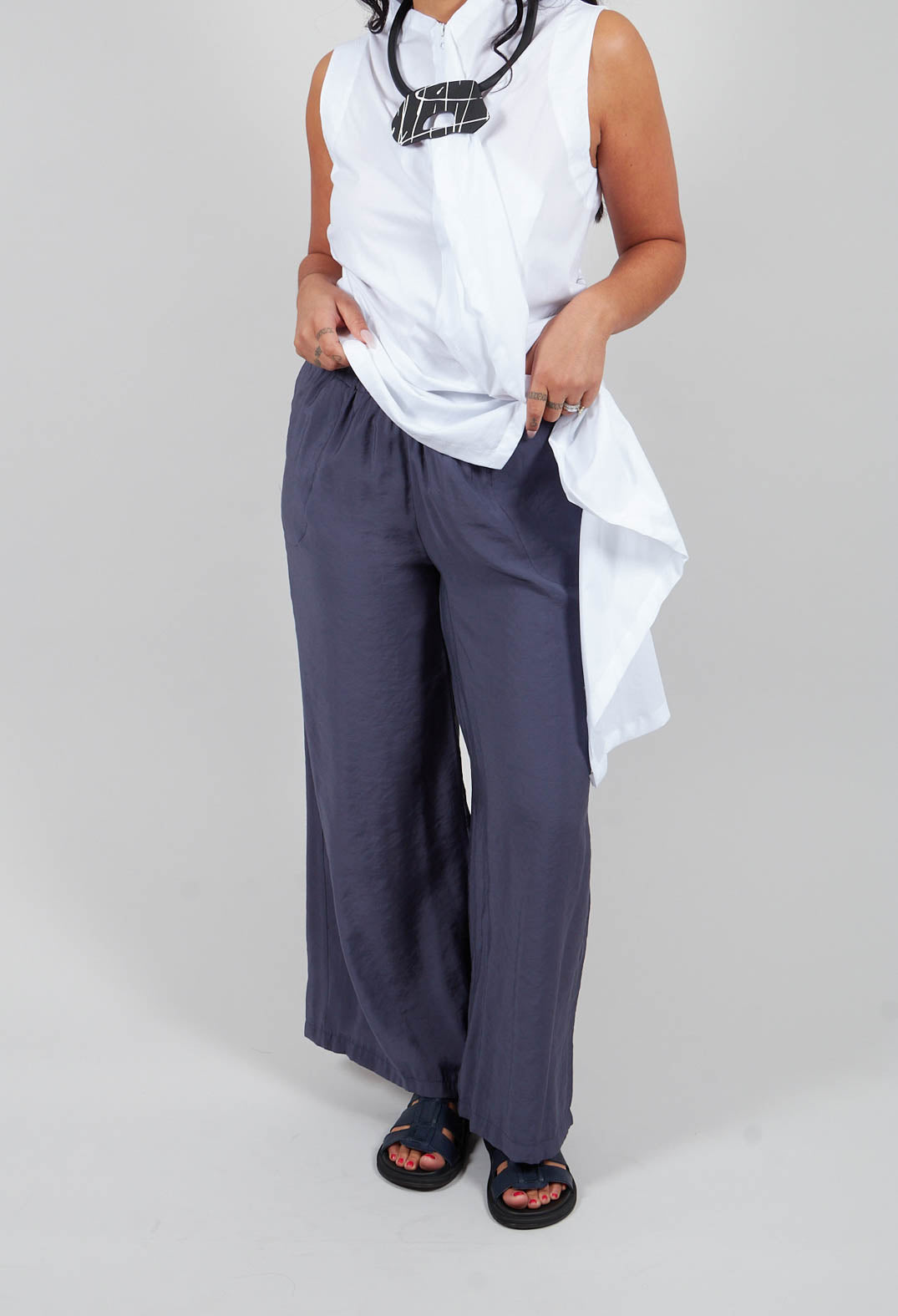 Straight Leg Pants in Indigo