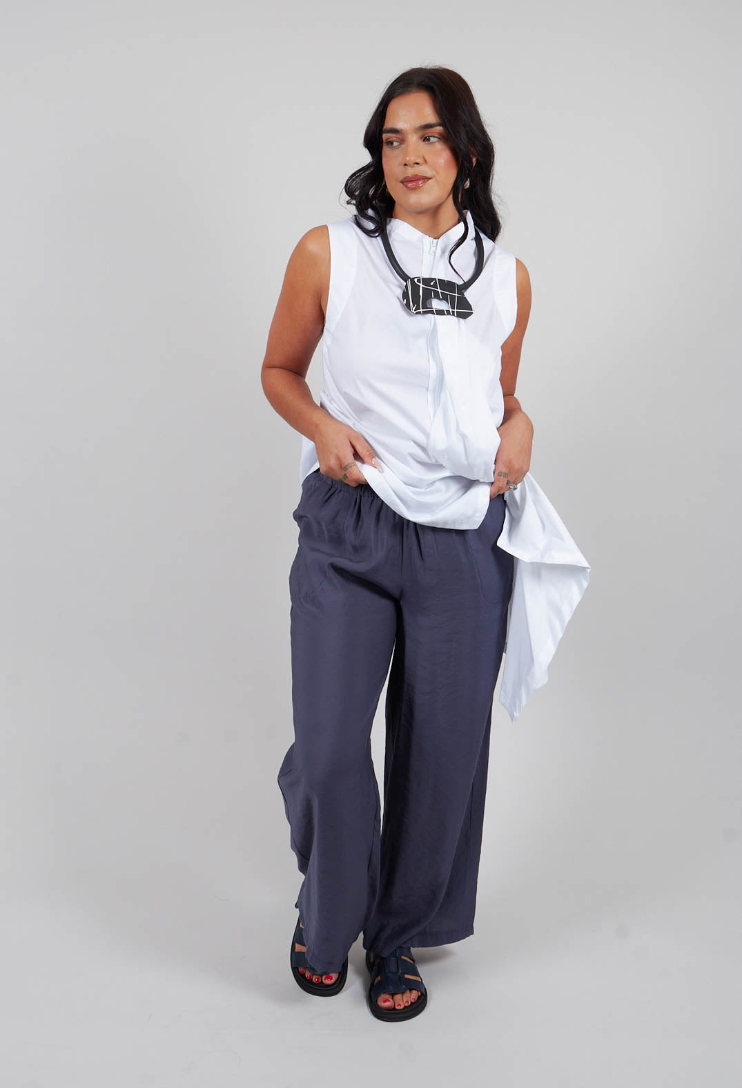 Straight Leg Pants in Indigo