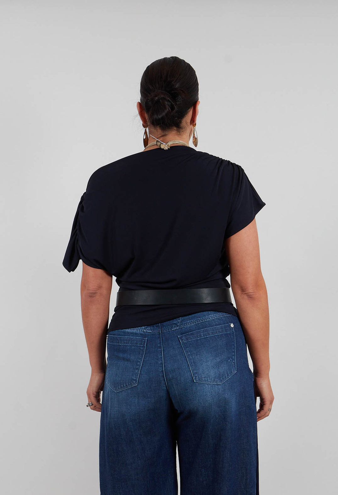 Asymmetrical Top in Inkling
