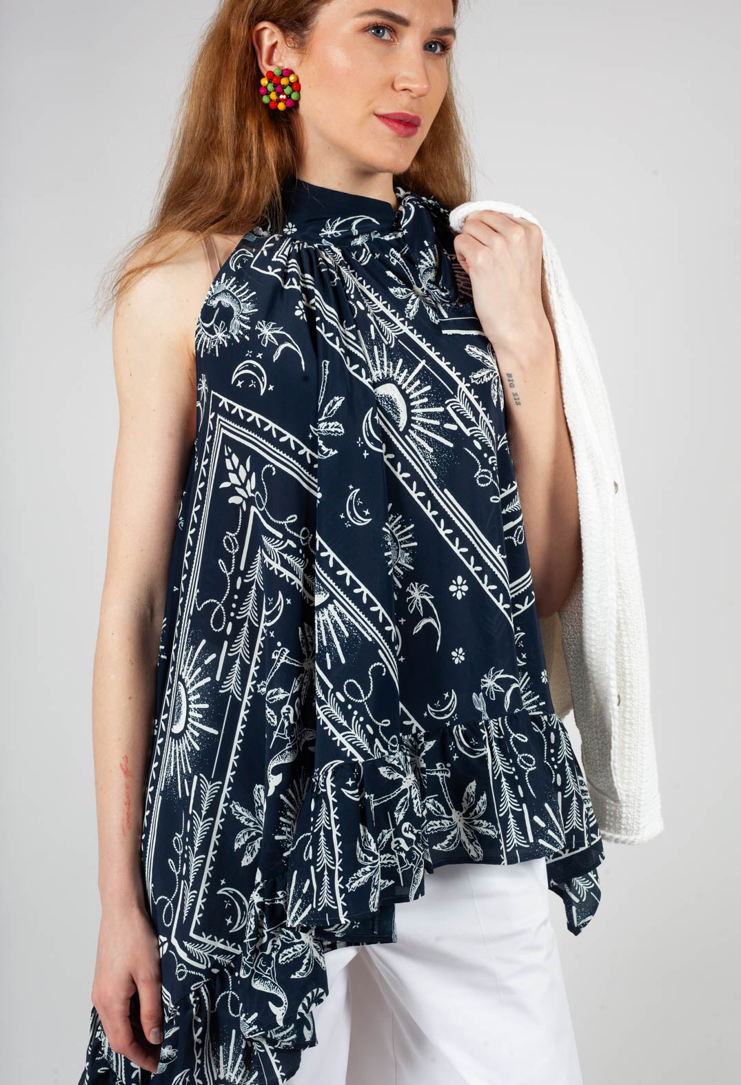 Top with Ruffles in Blu