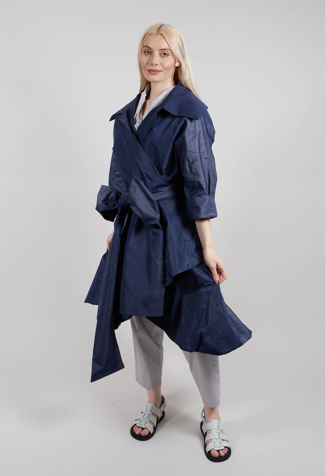 Balloon Skirt Dress in Navy Blue