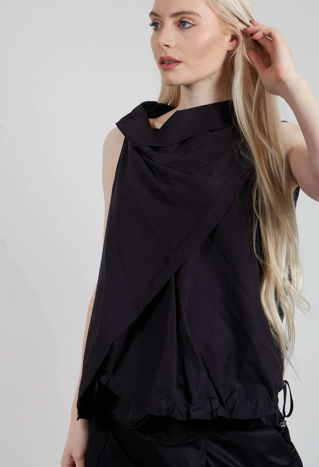 Diagonal Top in Black