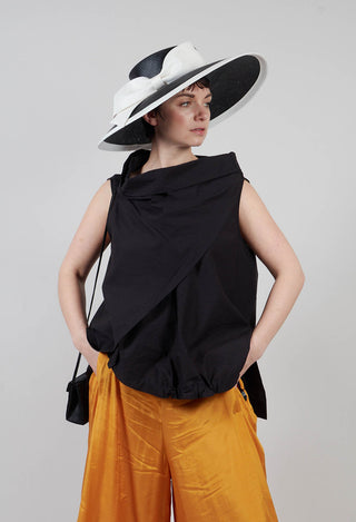 Diagonal Top in Black