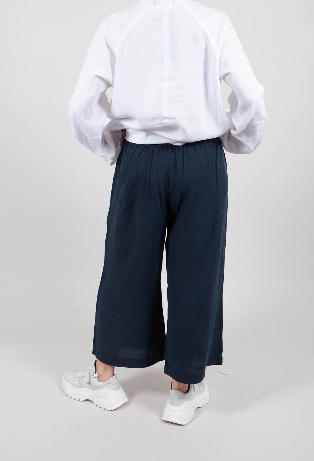 Skara Pants in Dark Night