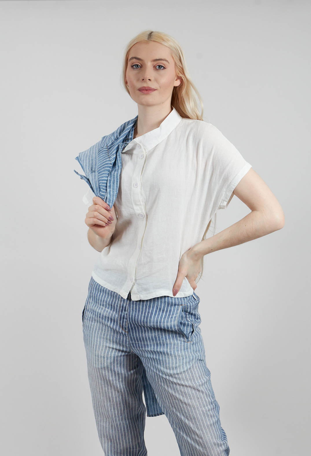 Divun Divun Reversible Shirt in Undyed – Olivia May
