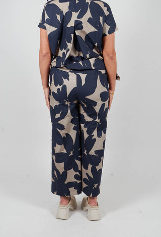 Straight Leg Trousers in Stampa Corda and Comet