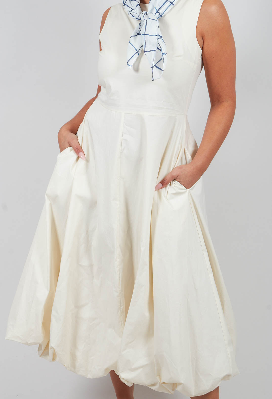 Bubble Hem Midaxi Dress in Anise