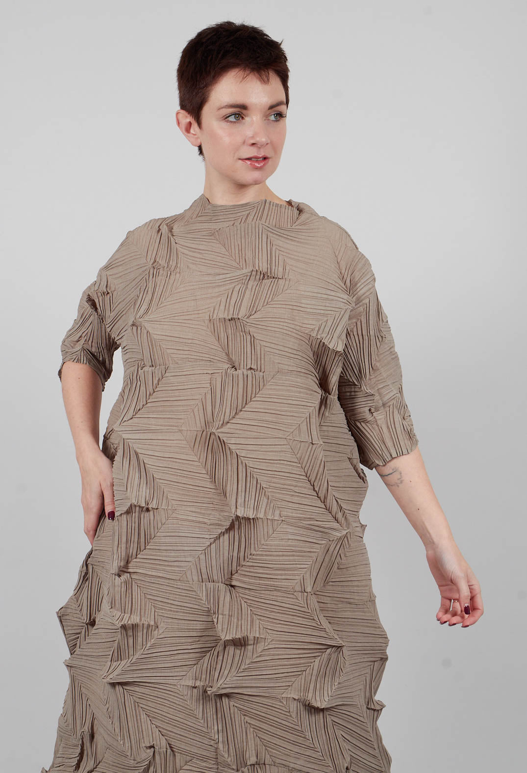 Plisse Dress in Elm