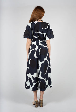 Gathered Sleeve Dress in St. Comet and Nero