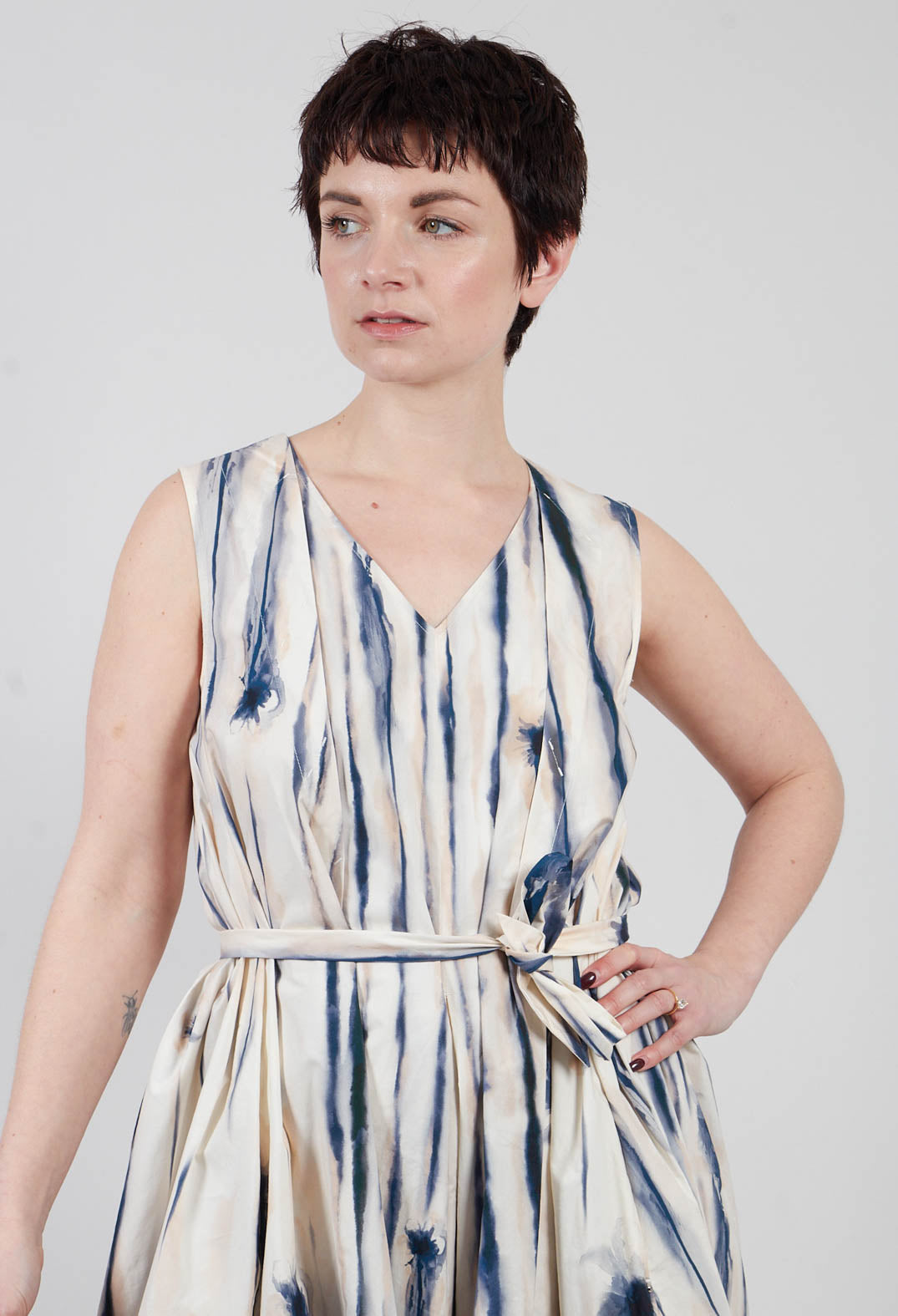 Smolder Dress in Beige and Blue