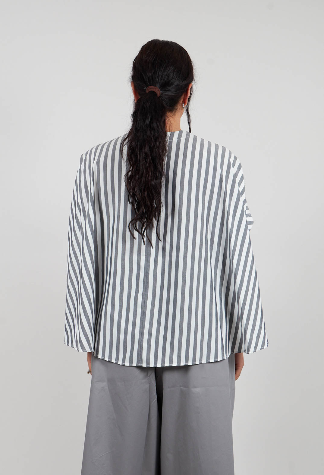 Shirt in White Grey