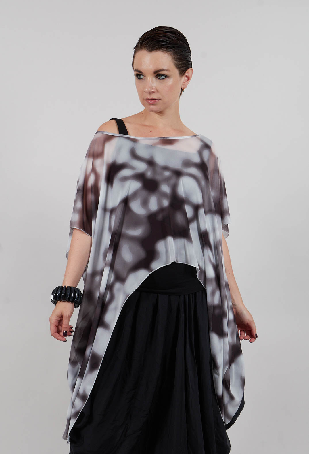 Aysmmetrical T-Shirt in Printed Tulle Stretch White